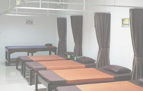 チェンマイのタイ古式マッサージスクール「V-チェンマイ」の近隣タイ古式マッサージ店