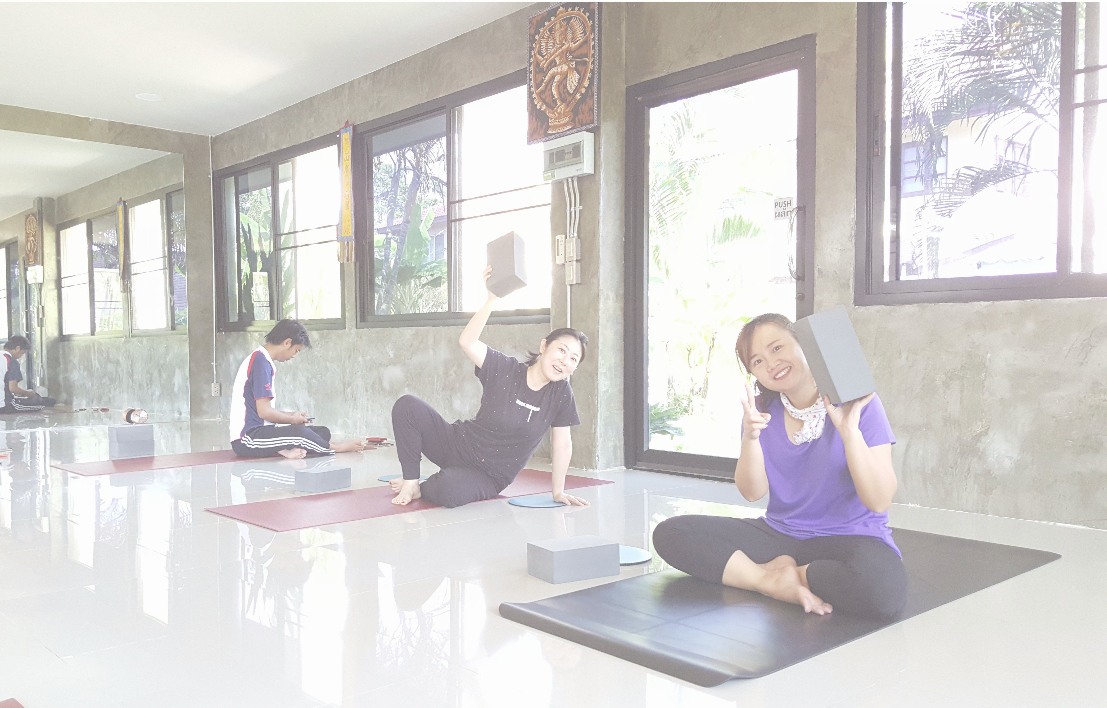チェンマイのタイ古式マッサージスクール「V-チェンマイ」の近隣ヨガ教室